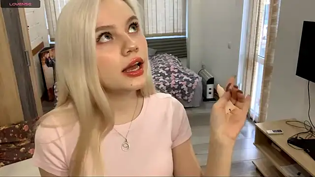 MistikMinx online show from December 21, 1:07 pm