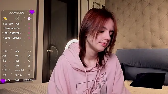 SharaSauer online show from April 12, 1:10 am