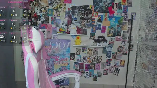 lally cute online show from December 19, 11:28 am