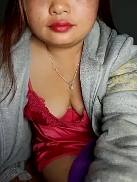 Snapshot of mai-mai-97 chatting on March 7, 4:37 pm mai-mai-97 online show from March 7, 4:37 pm