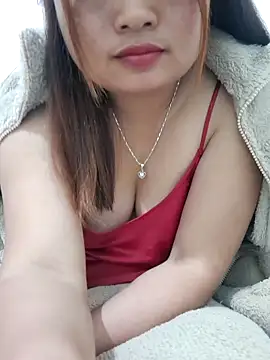 Snapshot of mai-mai-97 chatting on March 8, 3:27 pm mai-mai-97 online show from March 8, 3:27 pm