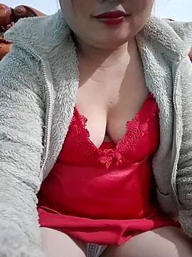 Snapshot of mai-mai-97 chatting on March 17, 5:11 am mai-mai-97 online show from March 17, 5:11 am