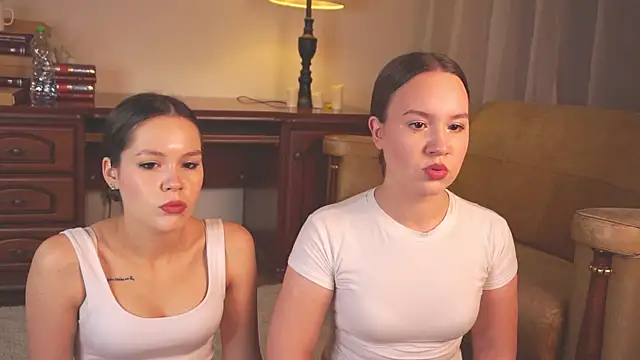 VirginiaRowe online show from November 27, 2:19 pm