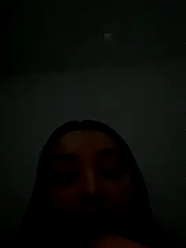 Snapshot of MelissaGill_ chatting on December 16, 10:20 am MelissaGill online show from December 16, 10:20 am