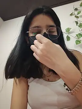 Snapshot of Sexolinaa chatting on May 24, 5:40 pm Sexolinaa online show from May 24, 5:40 pm