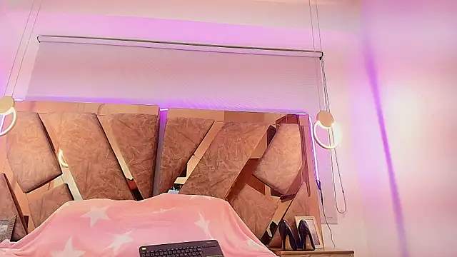 emma cook  online show from December 21, 7:32 pm