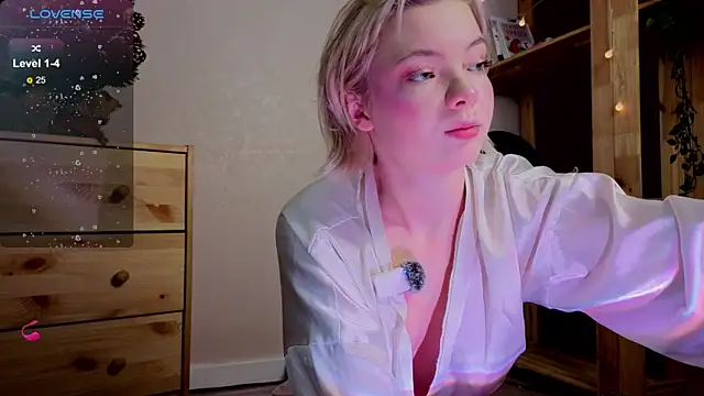 Me1inMonro online show from December 19, 5:36 am