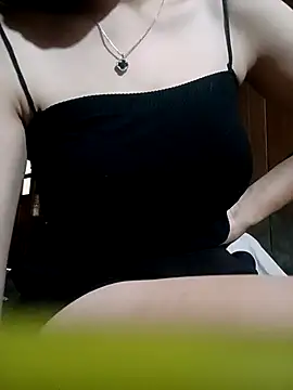 NariShow online show from April 14, 11:22 pm