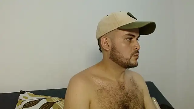 holegape online show from April 20, 8:21 pm