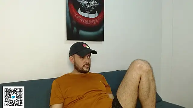 Snapshot of holegape chatting on May 20, 6:47 pm holegape online show from May 20, 6:47 pm