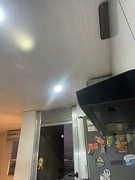 SaraAndrade  online show from February 19, 10:55 am