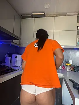 SaraAndrade  online show from March 4, 1:17 pm