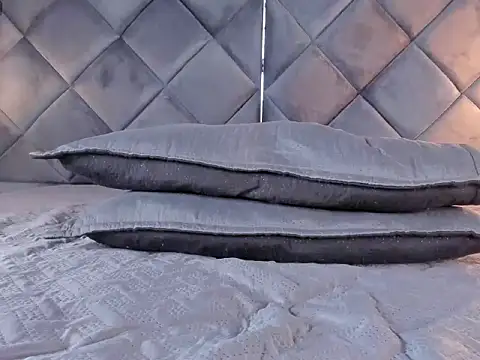 honey-lizzy online show from November 28, 2:20 pm