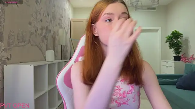 eva aria online show from July 20, 4:38 am