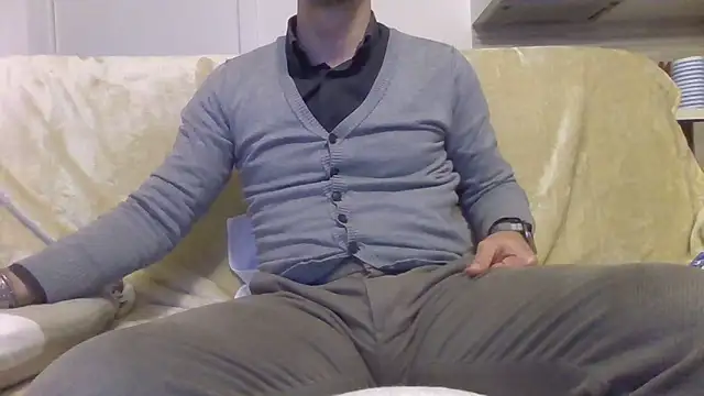 Eroshotlicker online show from April 8, 8:31 pm