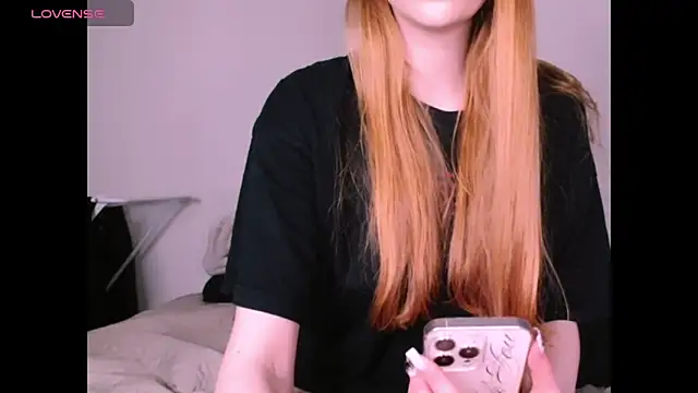  Milana Sparkl75  online show from March 31, 8:31 pm