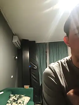 Razvan696969 online show from February 21, 4:41 pm