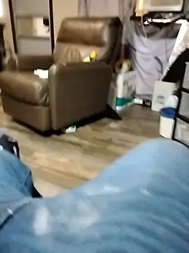 Snapshot of 25clouds chatting on December 1, 3:39 pm 25clouds online show from December 1, 3:39 pm