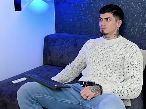  mrcock   online show from April 1, 3:18 am