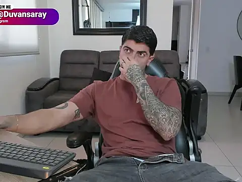 Snapshot of _mrcock__ chatting on July 4, 9:43 pm mrcock online show from July 4, 9:43 pm