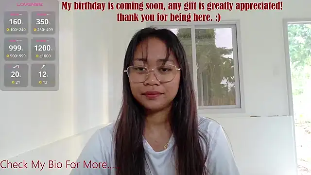 Snapshot of Juliet_official_pro chatting on July 12, 10:23 pm Juliet official pro online show from July 12, 10:23 pm