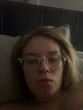 babyblue977 online show from February 14, 7:05 am