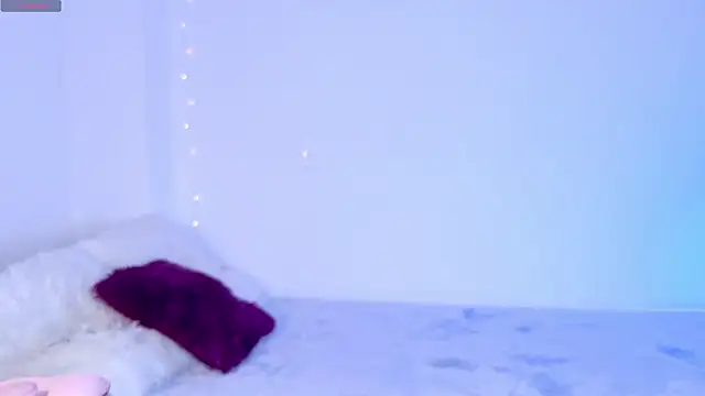 Naughtybunnyy  online show from April 17, 12:24 am