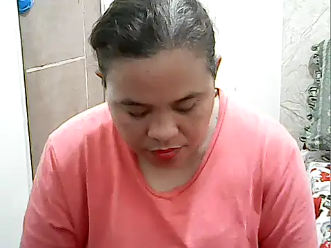 cutechubby online show from December 5, 12:19 am