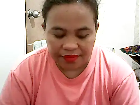 Snapshot of cutechubby chatting on April 21, 11:29 pm cutechubby online show from April 21, 11:29 pm