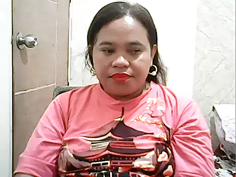 Snapshot of cutechubby chatting on April 30, 10:47 pm cutechubby online show from April 30, 10:47 pm