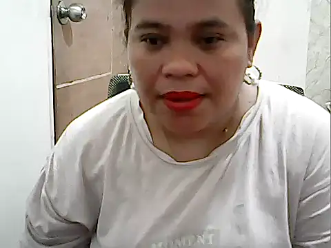 Snapshot of cutechubby chatting on May 5, 10:18 pm cutechubby online show from May 5, 10:18 pm