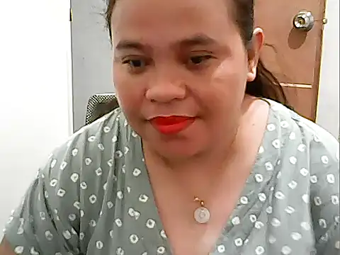 Snapshot of cutechubby chatting on May 8, 9:53 pm cutechubby online show from May 8, 9:53 pm