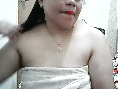 Snapshot of cutechubby chatting on May 9, 11:37 am cutechubby online show from May 9, 11:37 am