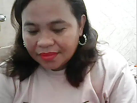 Snapshot of cutechubby chatting on May 20, 11:44 pm cutechubby online show from May 20, 11:44 pm