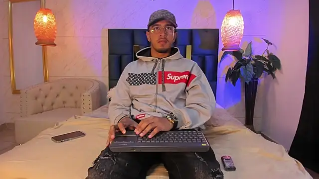 Brand Collins online show from November 26, 1:01 pm