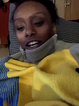    Hannah    online show from December 5, 3:20 pm