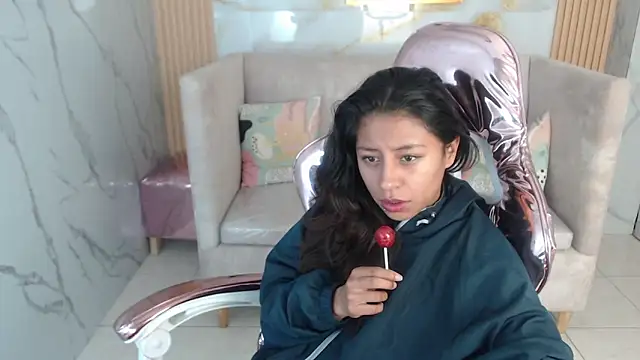 Snapshot of serabella_s chatting on December 20, 1:07 pm serabella s online show from December 20, 1:07 pm