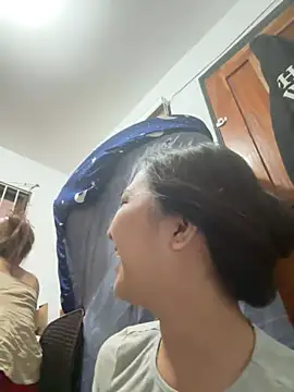 Snapshot of Diannellove chatting on February 1, 11:58 pm Diannellove online show from February 1, 11:58 pm