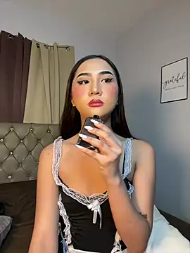 Snapshot of Diannellove chatting on February 9, 4:55 pm Diannellove online show from February 9, 4:55 pm