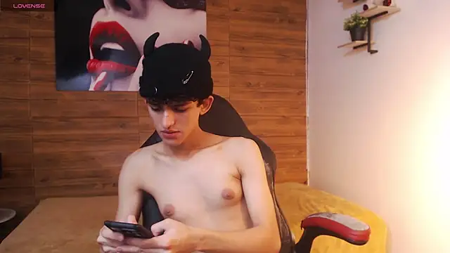 Michaelkoiv online show from January 17, 12:43 pm