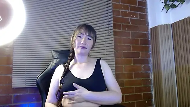 tiffanyrose03 online show from November 28, 1:47 pm