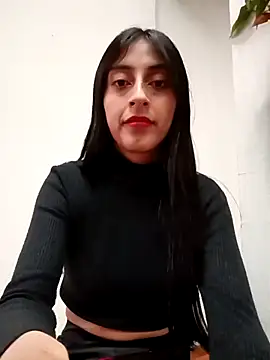 Im Kloe online show from December 15, 8:02 pm