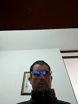 Fuegosutil online show from January 6, 9:18 pm