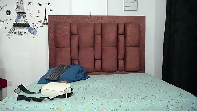 varascott online show from February 14, 3:42 pm