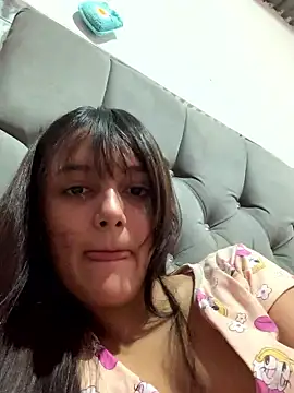 dulce nathaly online show from January 11, 10:04 pm