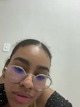 Snapshot of malditaLM chatting on February 21, 10:11 pm malditaLM online show from February 21, 10:11 pm