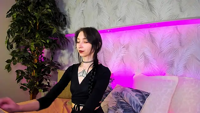 Ellen Hops online show from March 21, 8:08 am