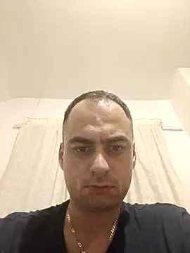 Snapshot of Aaroonbi chatting on July 30, 2:43 am Aaroonbi online show from July 30, 2:43 am