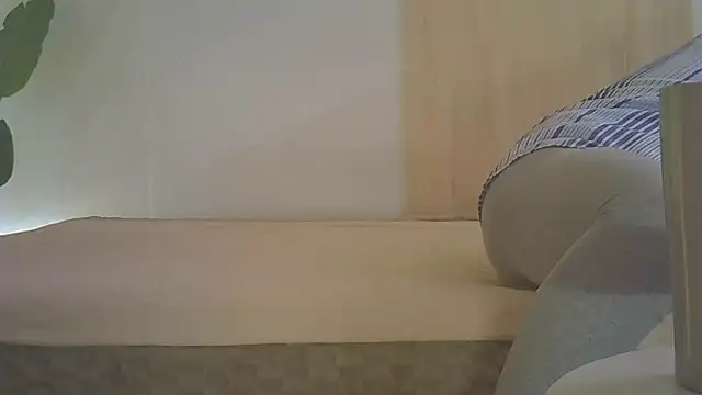 Snapshot of kyono-iyashi chatting on April 25, 2:47 pm kyono-iyashi online show from April 25, 2:47 pm