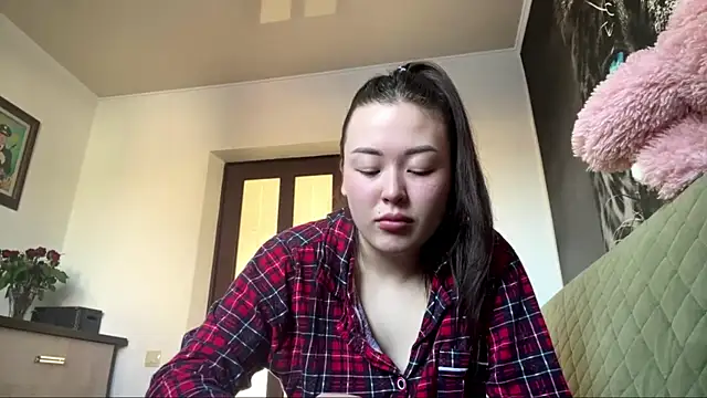 CurietHana1 online show from January 9, 6:27 am